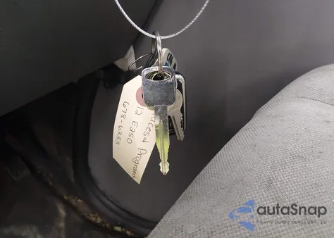 2012 Ford E-250 Commercial z USA, uszkodzony, nr VIN 1FTNE2EW6CDB03176